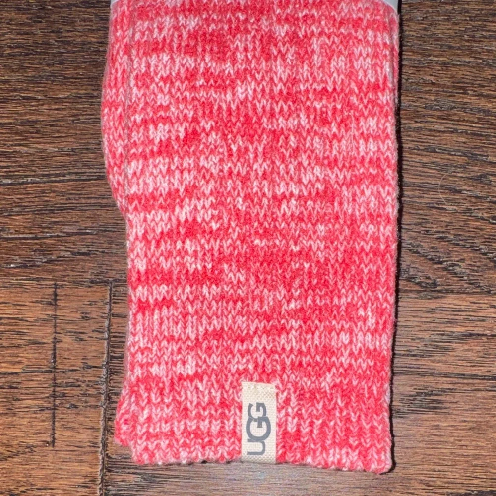 UGG Women's Vibrant Pink Socks - Picture 3 of 4